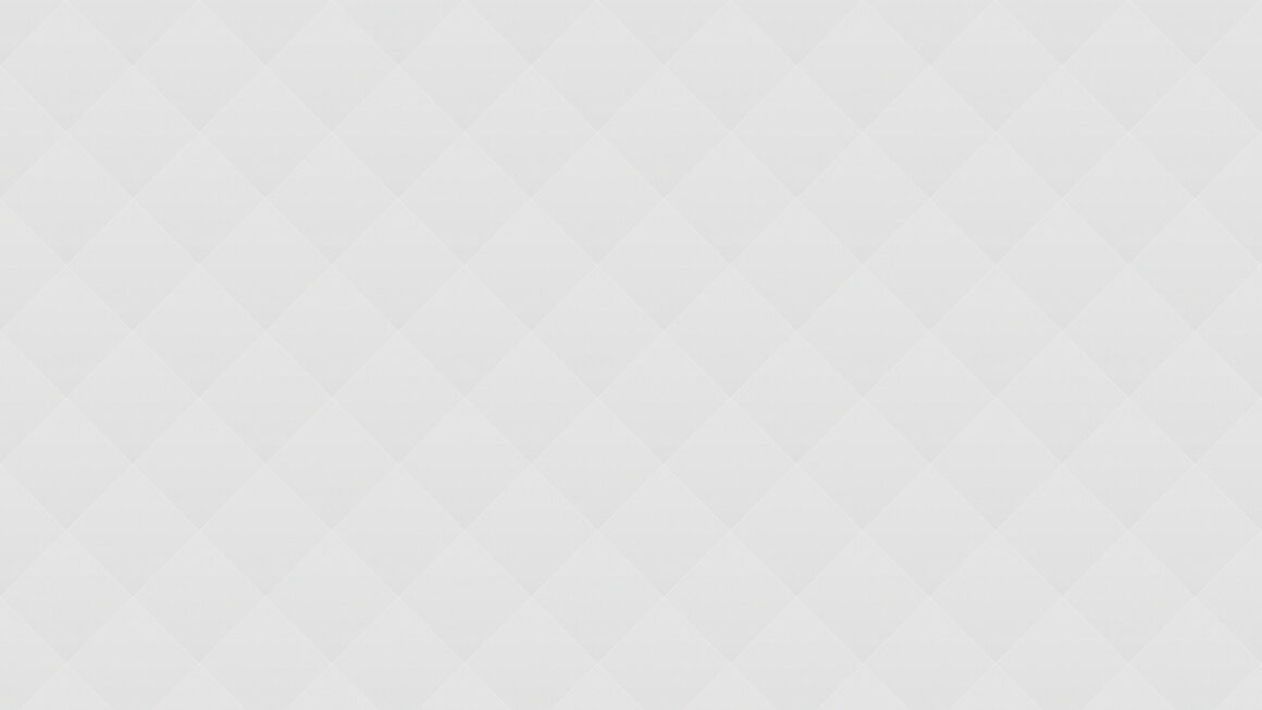 02 Installation “Strange Life”